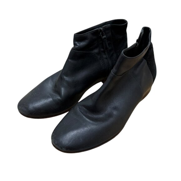 Women’s Cole Haan boots ankle leather black 2010s size 6b - Picture 1 of 8